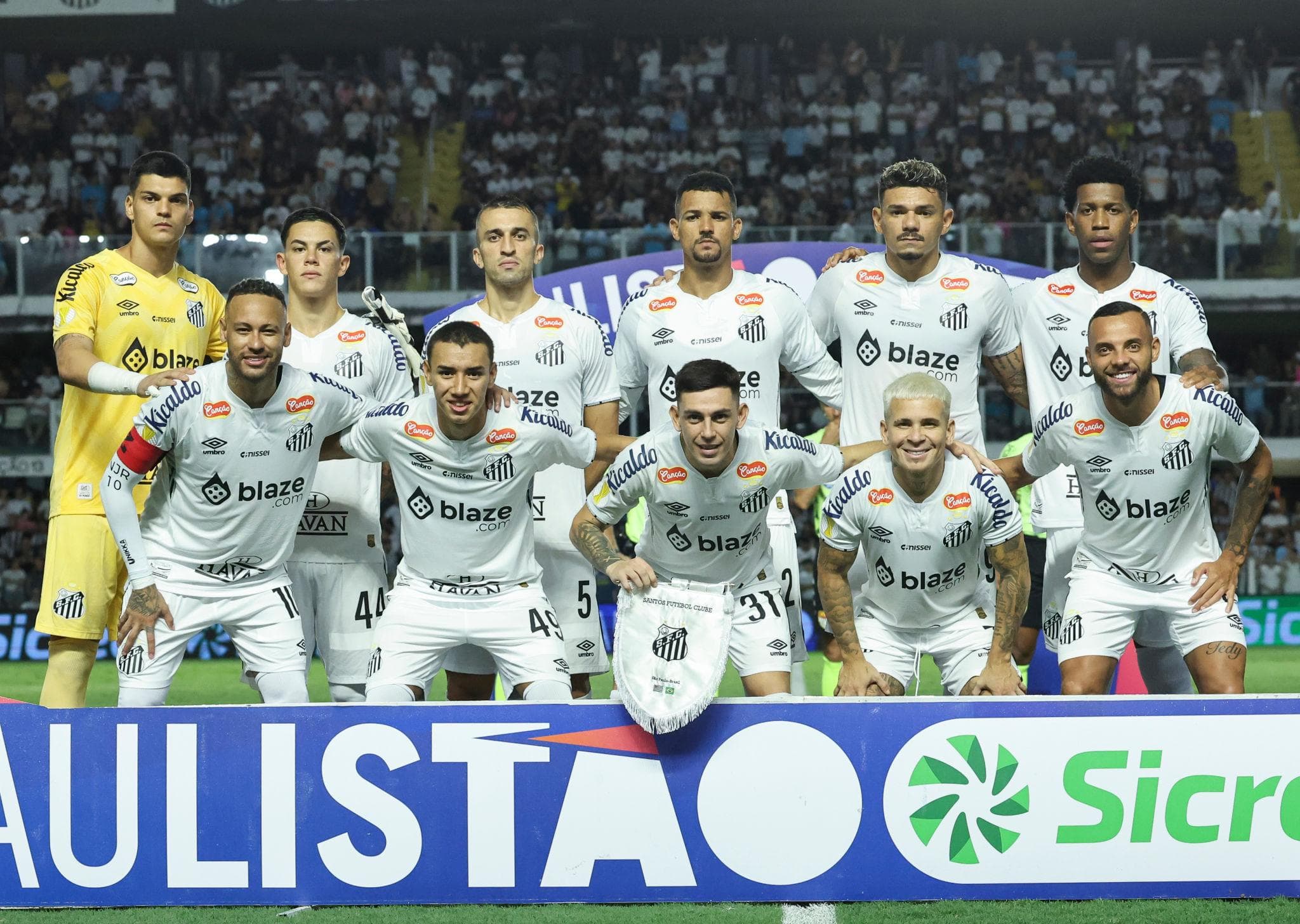 Santos vs Universidad Central – Head-to-Head, Analysis & Match Prediction